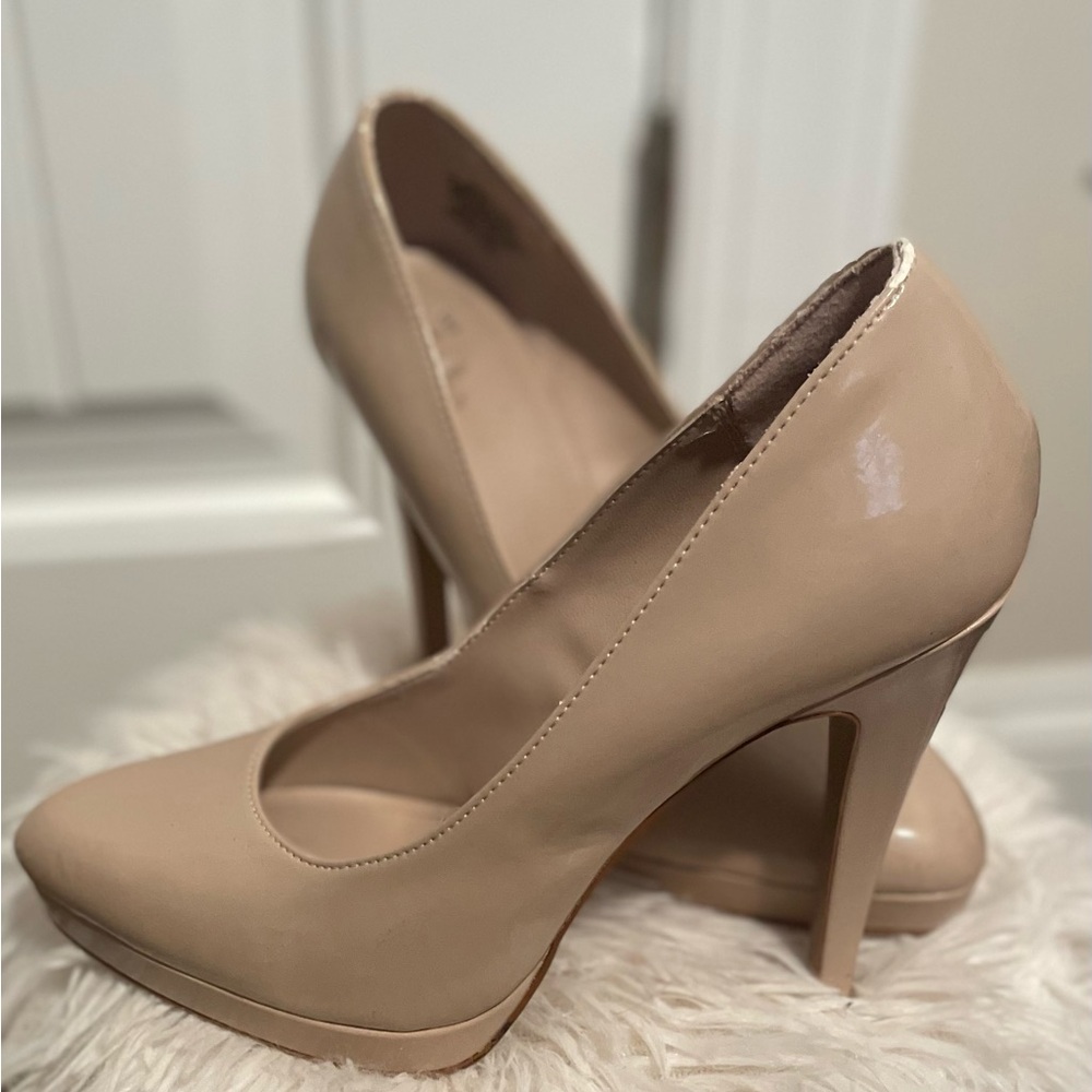 Elle Nude Patent Platform Heels Size 7 Stiletto Pumps